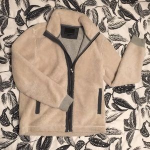 Banana Republic beige sherpa zip up jacket ☁️